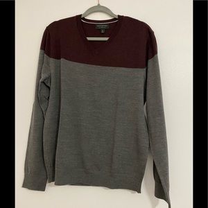 Banana Republic Merino Wool Men’s V Neck Sweater